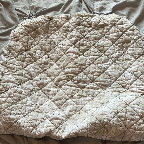 Land of Nod Sheep sheet and changing cover - Picture 2 of 6